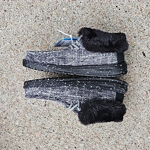 NWT NEW Hey Dude Britt Youth Boho Cookies And Cream Size 1 - Picture 4 of 13